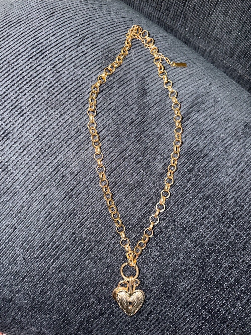 Unbranded Heart Locket Pendant Necklace Women OS Gold Good Textured Link Chain